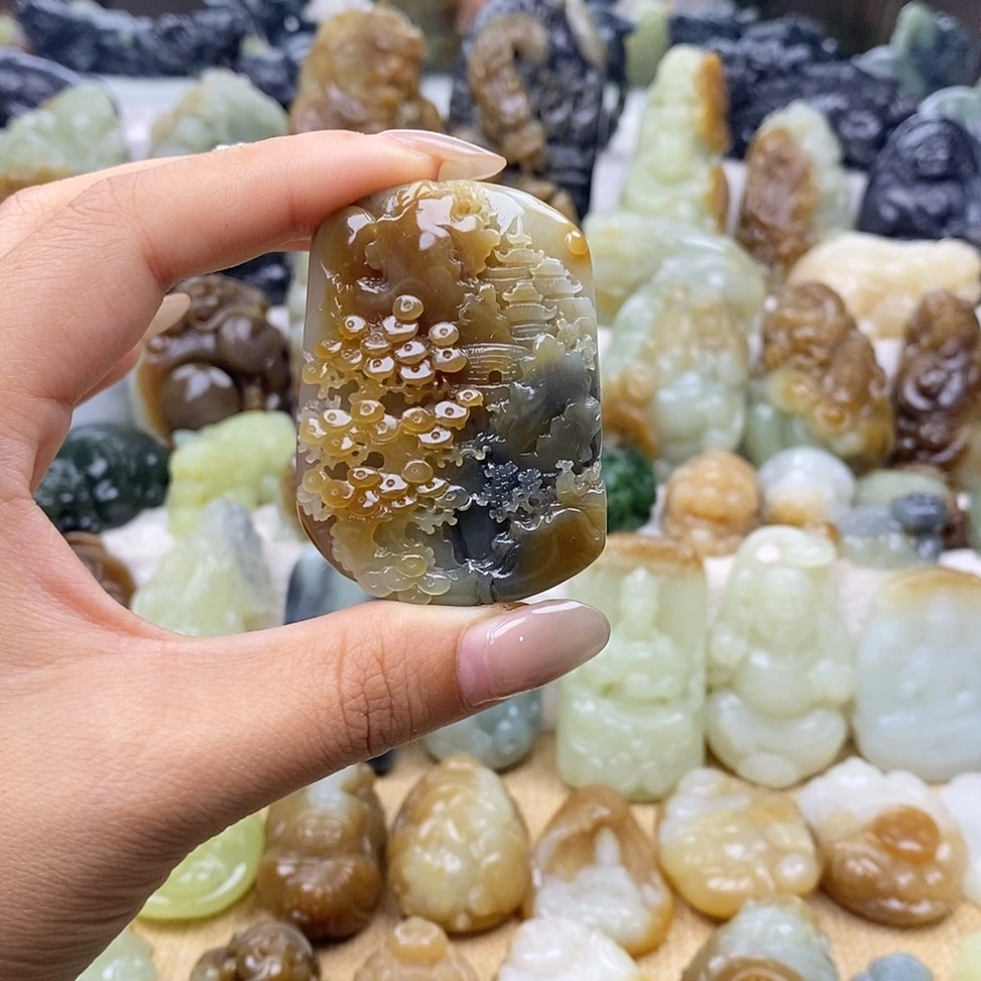 颈饰未镶嵌和田玉