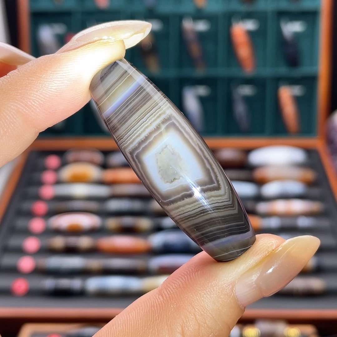 玛瑙/玉髓未镶嵌珠宝半成品