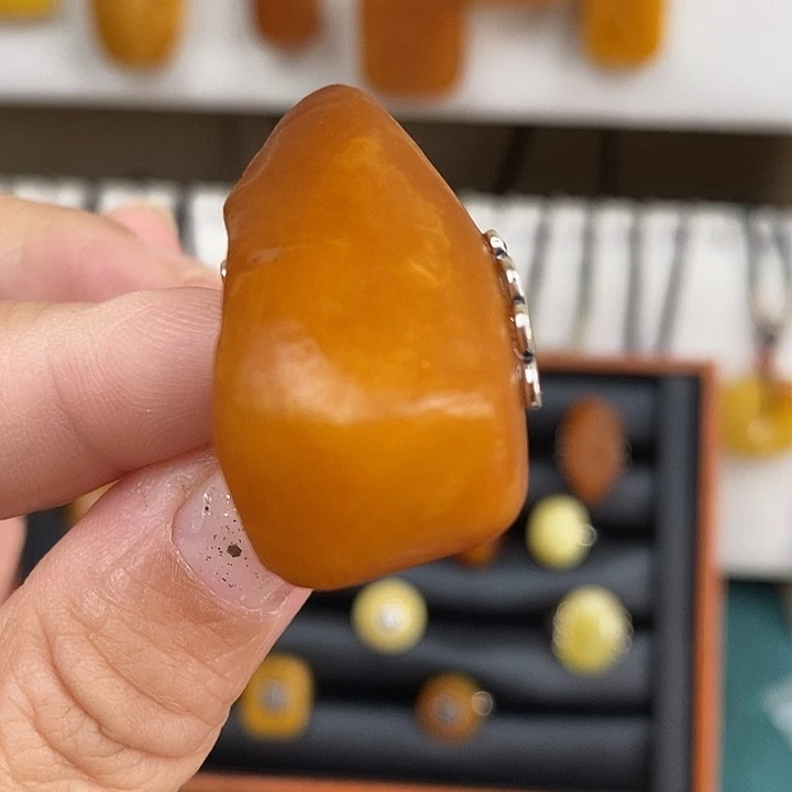 蜜蜡未镶嵌珠宝奇石戒指