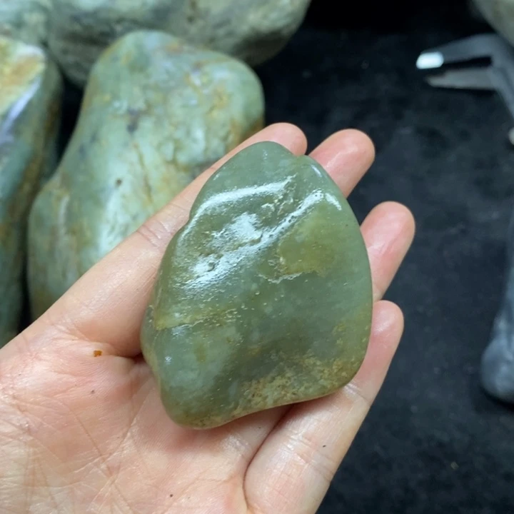 未镶嵌和田玉（糖玉）挂件
