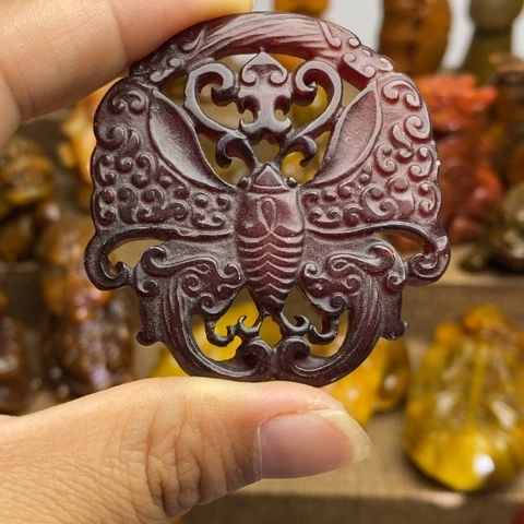 蛇纹石玉未镶嵌颈饰40