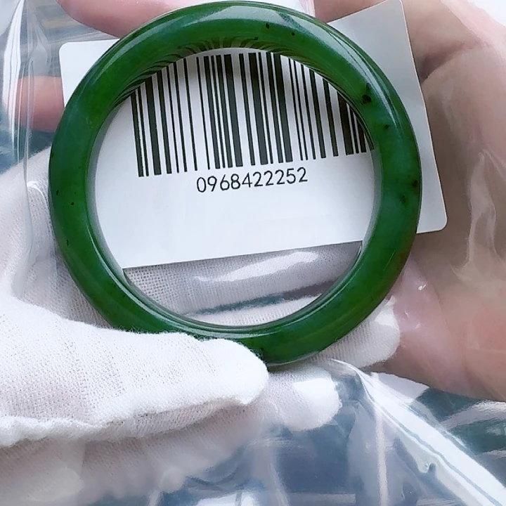 和田玉（碧玉）手镯未镶嵌5859包容