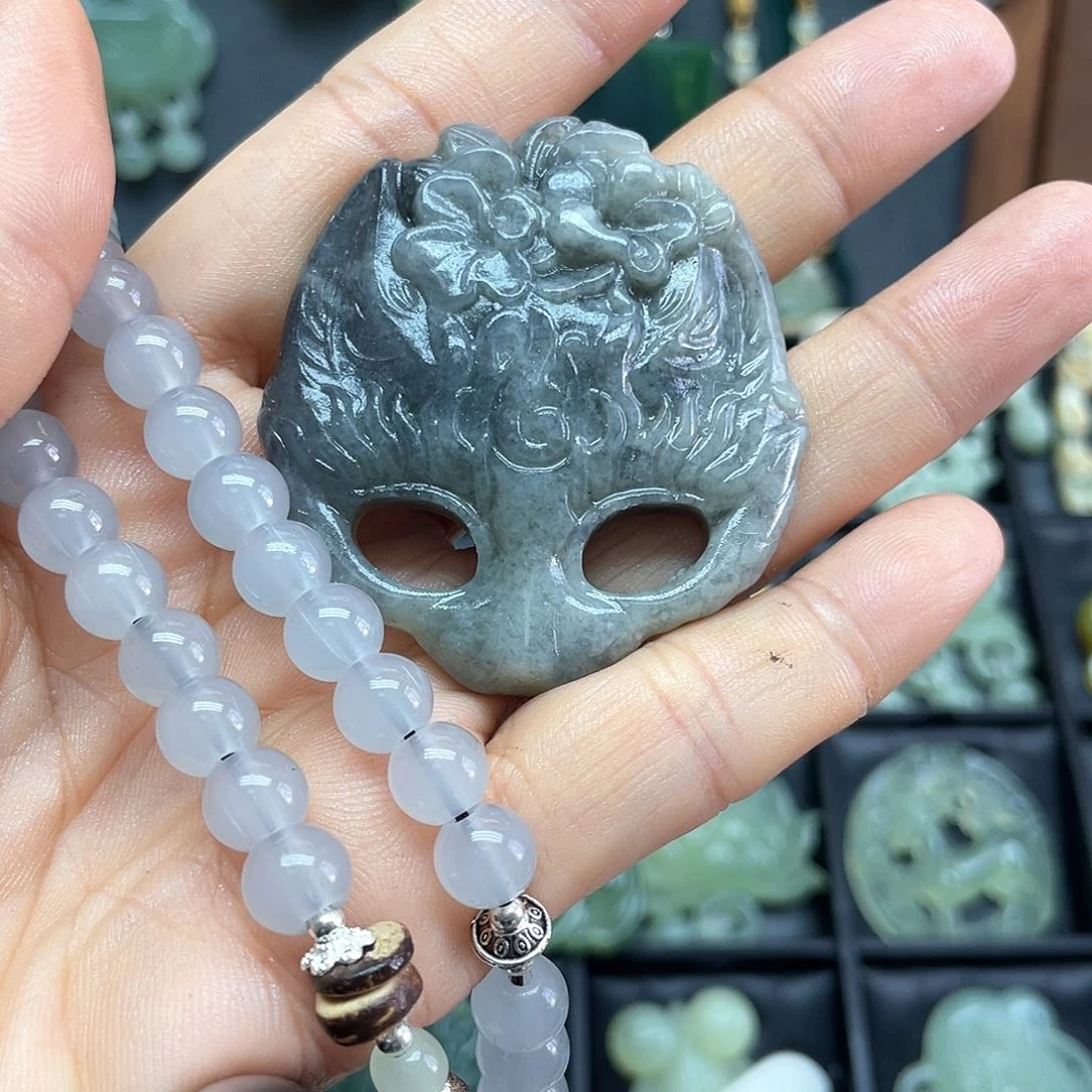 蛇纹石玉未镶嵌颈饰