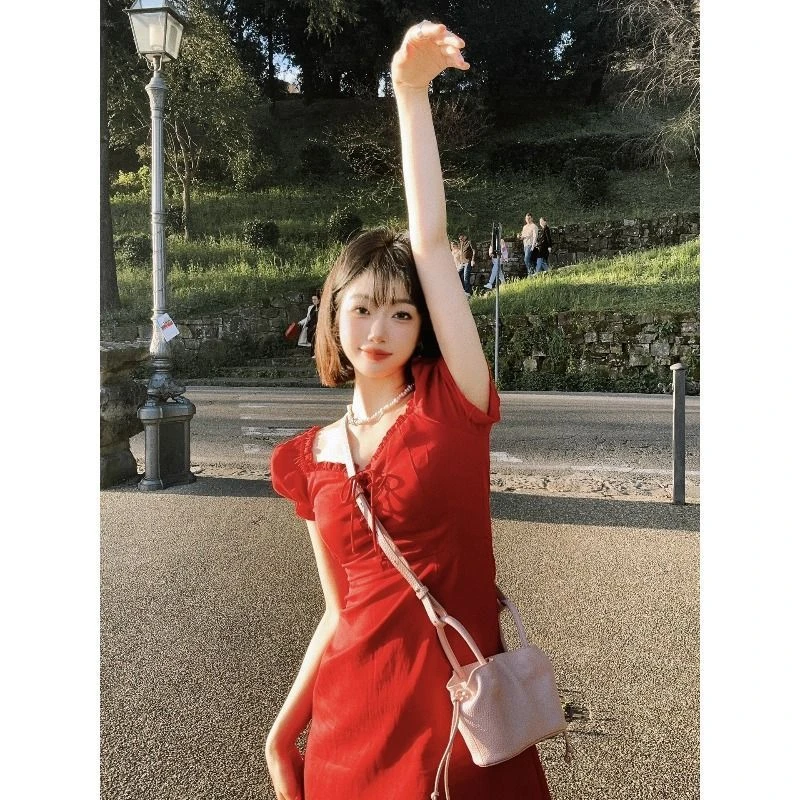 725高级精致收腰红色连衣裙女夏季甜妹气质显瘦设计感小众短裙子