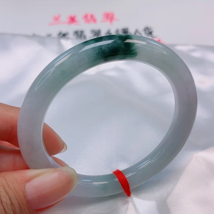 翡翠手镯（圆镯）未镶嵌