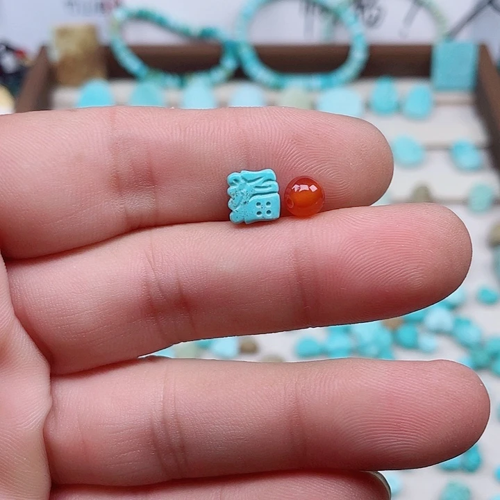 南红玛瑙未镶嵌颈饰080