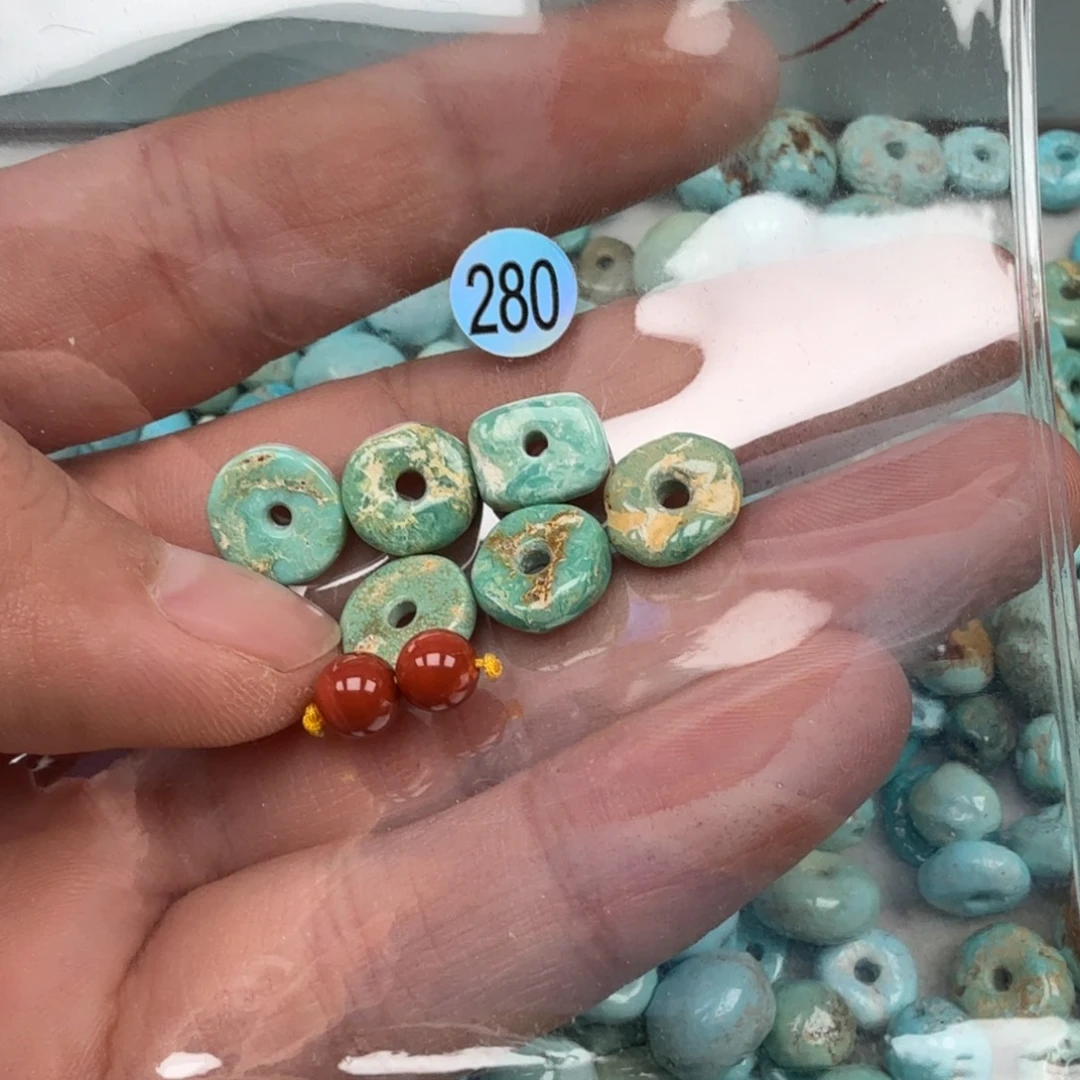 南红玛瑙未镶嵌珠宝奇石