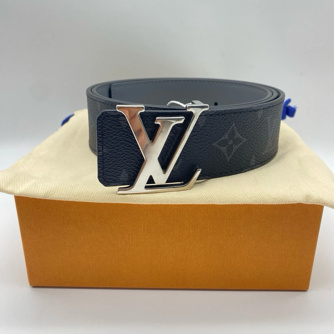 99新 LouisVuitton/路易威登 85码亮扣黑花双面11864851