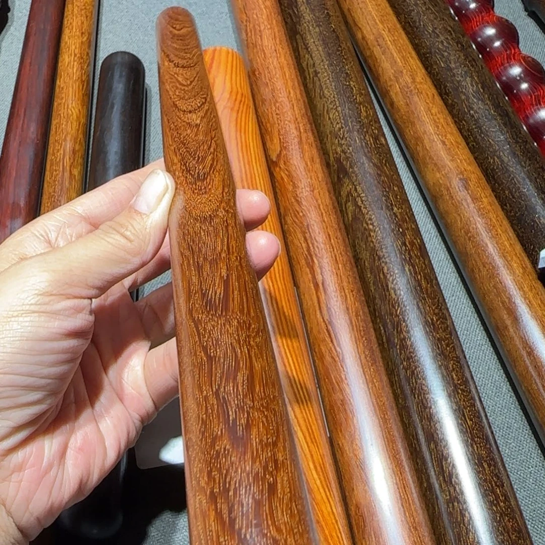 墨***石直径2.5长38厘米左右