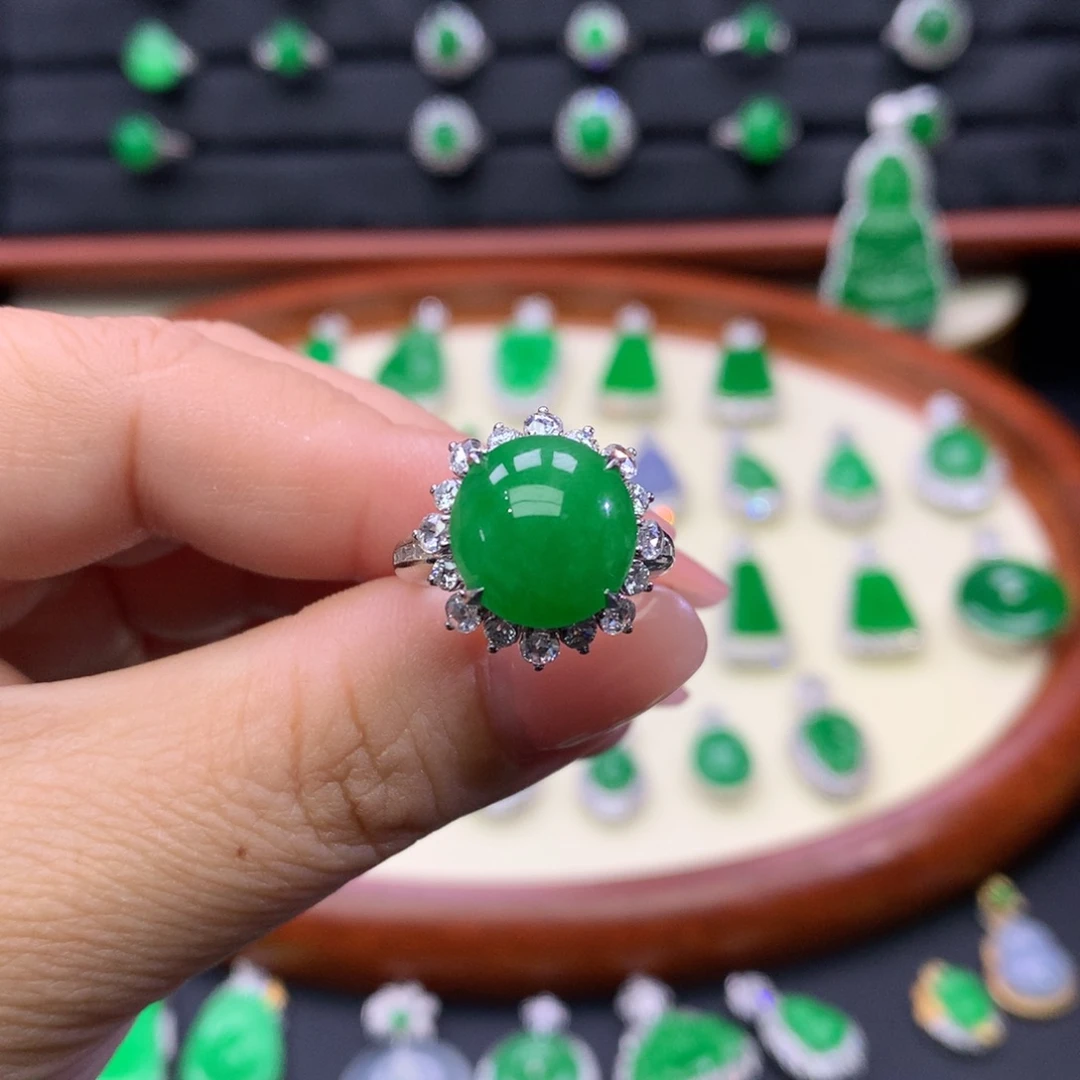 吊坠(不含链)18K金镶嵌翡翠