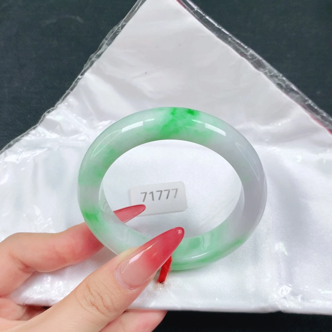 珍***意翡翠未镶嵌手镯天然翡翠手镯04