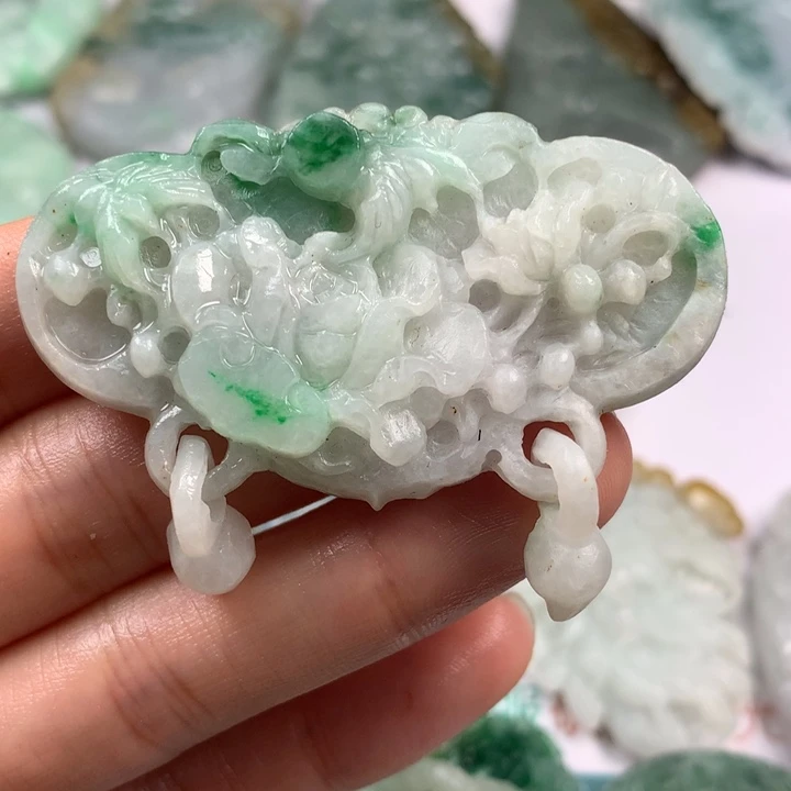 定制翡翠未镶嵌翡翠