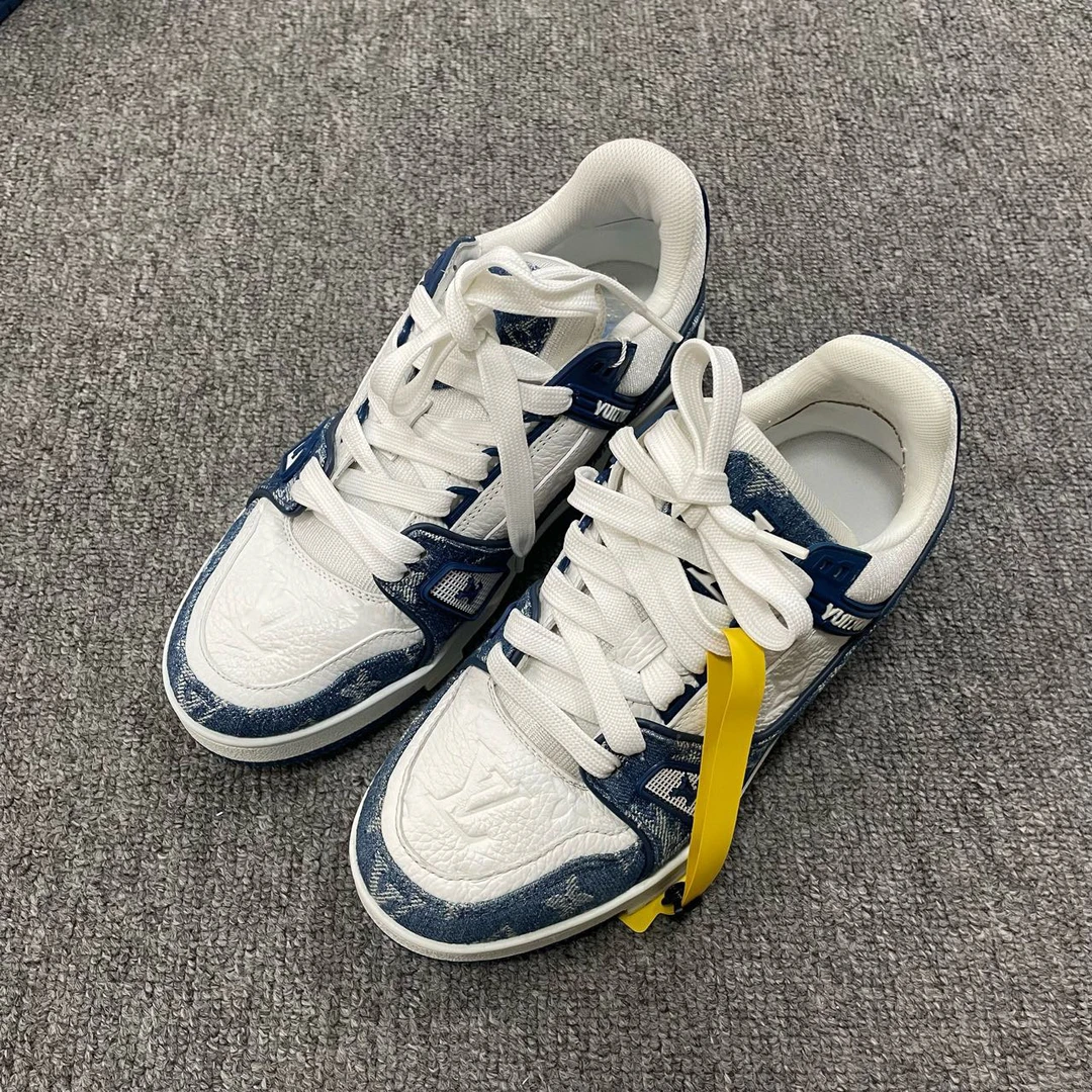 95新 LouisVuitton/路易威登 时尚潮流休闲鞋  36.5码/5666