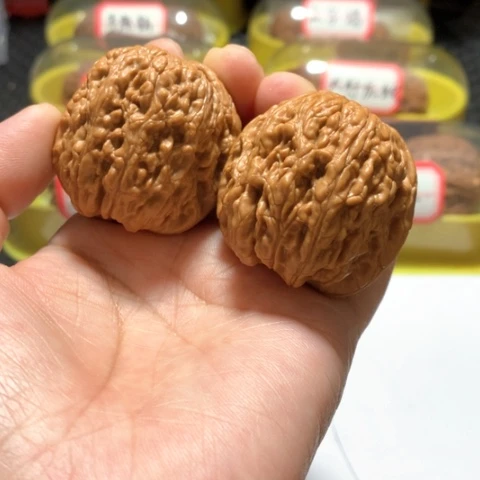 吊坠文玩核桃滚石