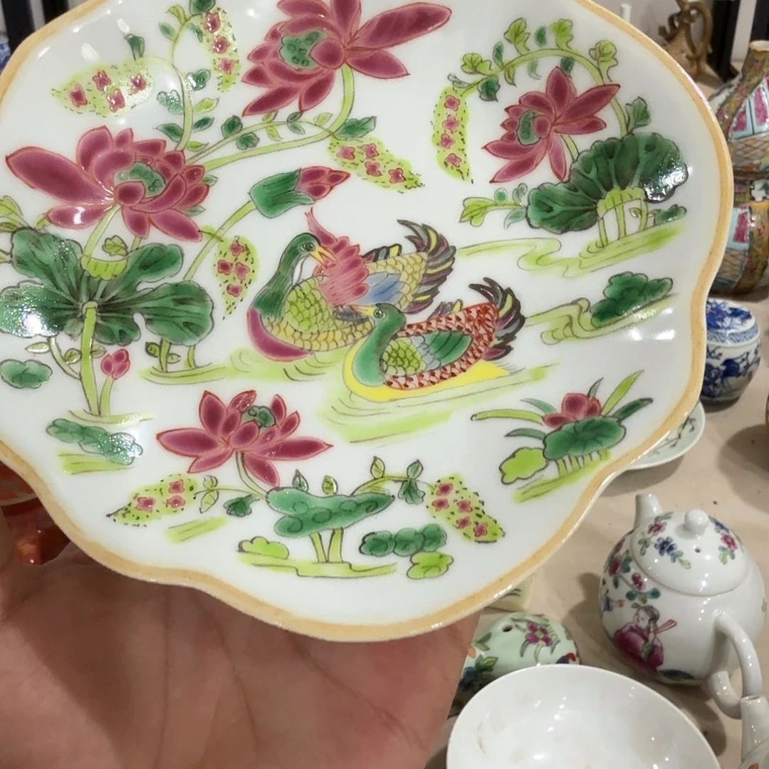 瓷片摆件等方式在不同行业