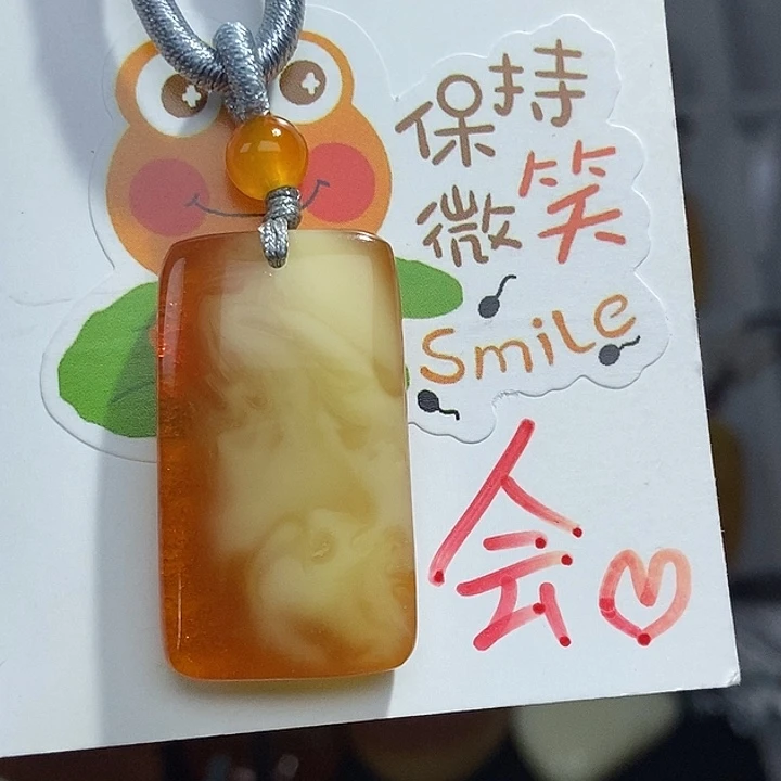 未镶嵌琥珀珠宝奇石