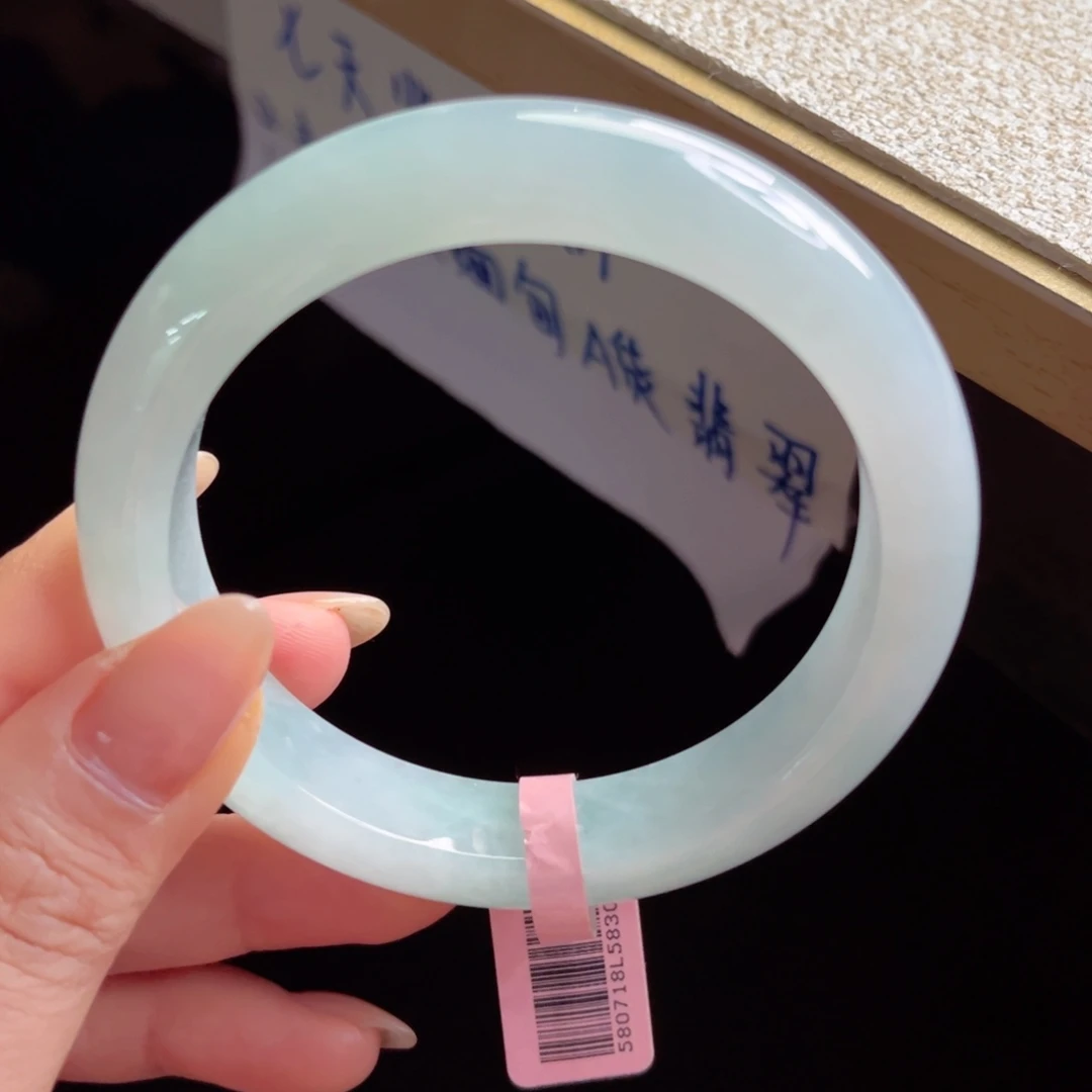 翡翠未镶嵌手镯手镯