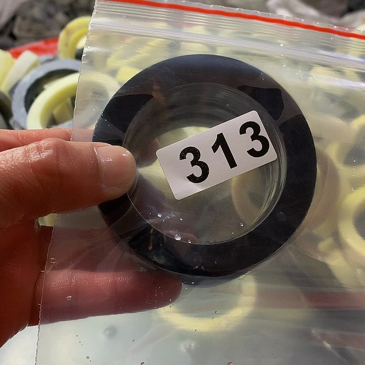 蛇纹石玉原未镶嵌