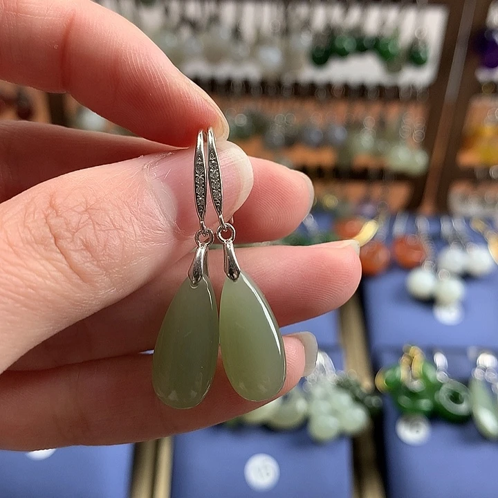 银S925镶嵌和田玉耳饰中号水滴