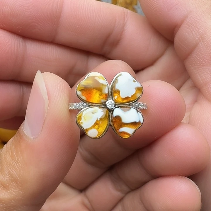 蜜蜡银S925镶嵌裸石天然蜜蜡戒指