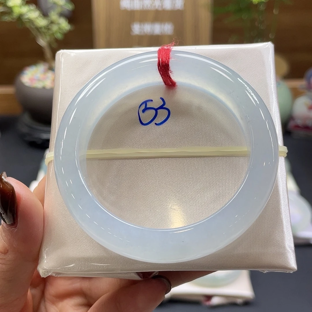 翡翠未镶嵌手镯60 号