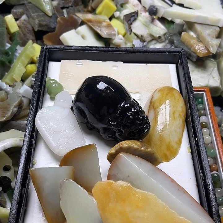 和田玉未镶嵌珠宝奇石忘**经