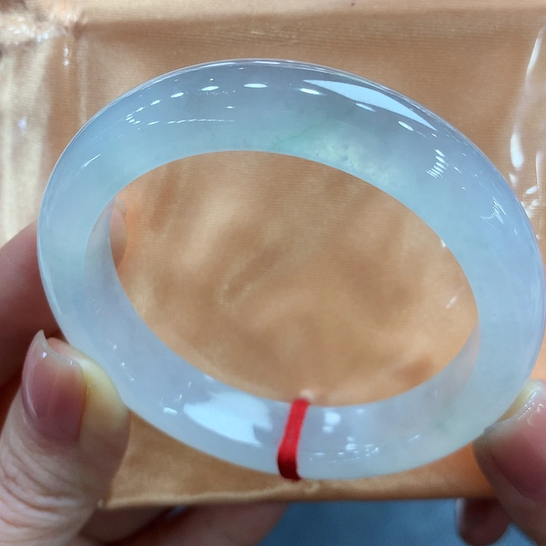 翡翠未镶嵌手镯52正圈