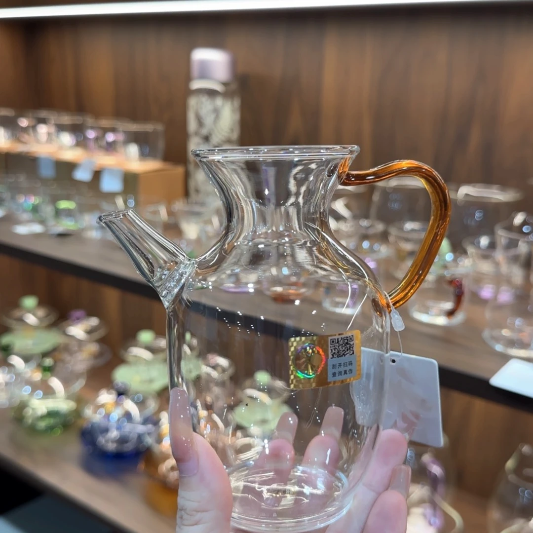 禾器昭然琥珀。。。。