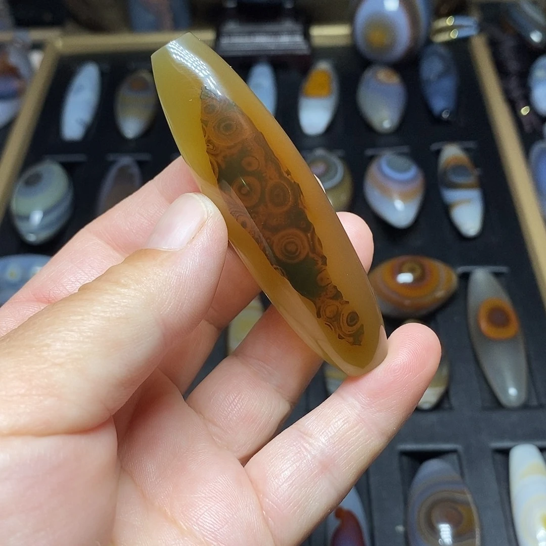 扭***坤未镶嵌吊坠(不含链)玛瑙/玉髓
