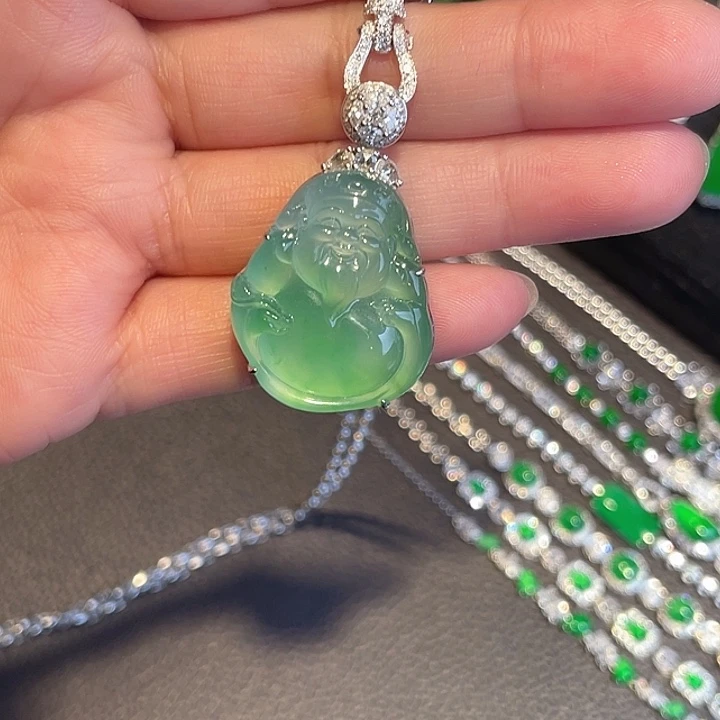 翡翠摆件18K金镶嵌木那财神爷