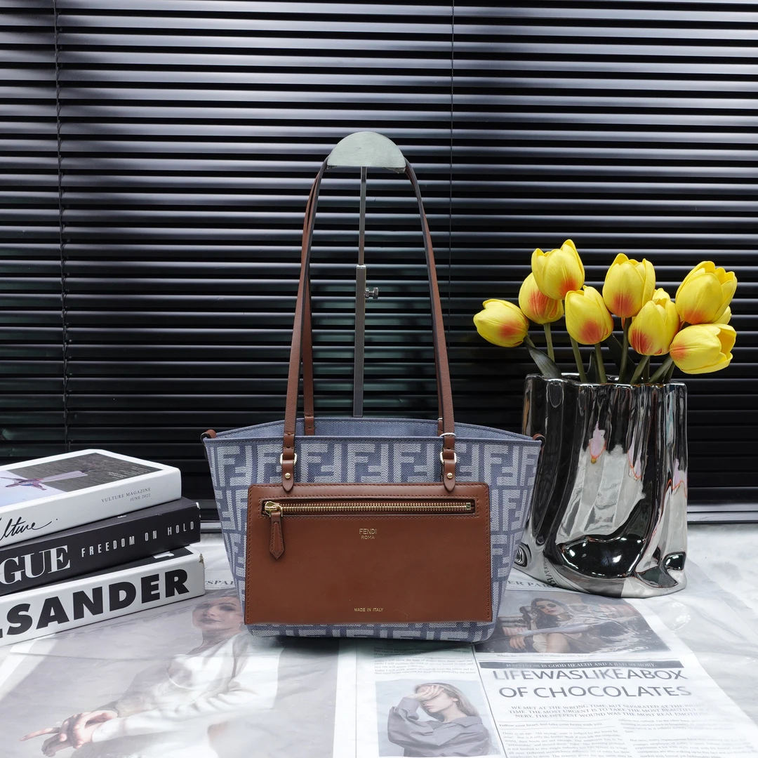 95新 FENDI/芬迪 单肩包/T10339624