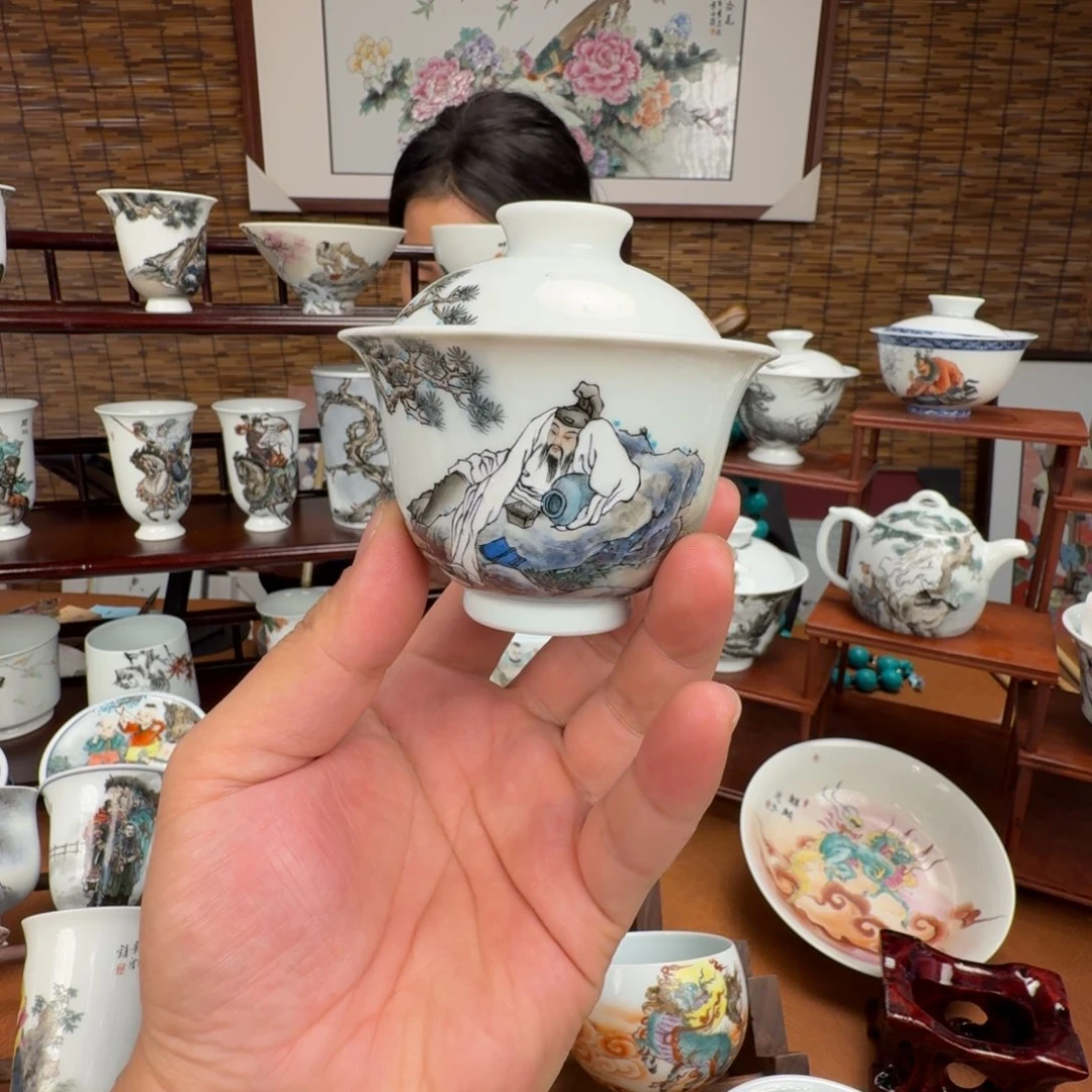 瓷摆件景德镇的陶瓷艺术作品被