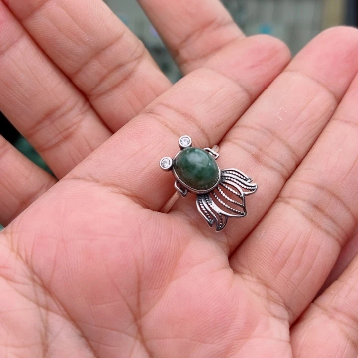 透闪石-蛇纹石玉戒指银S925镶嵌一***?
