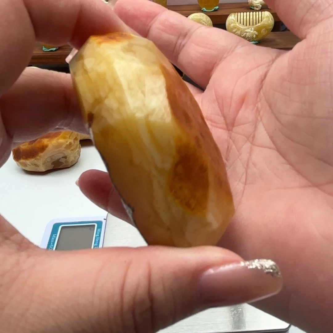 ****芳定制琥珀未镶嵌蜜蜡