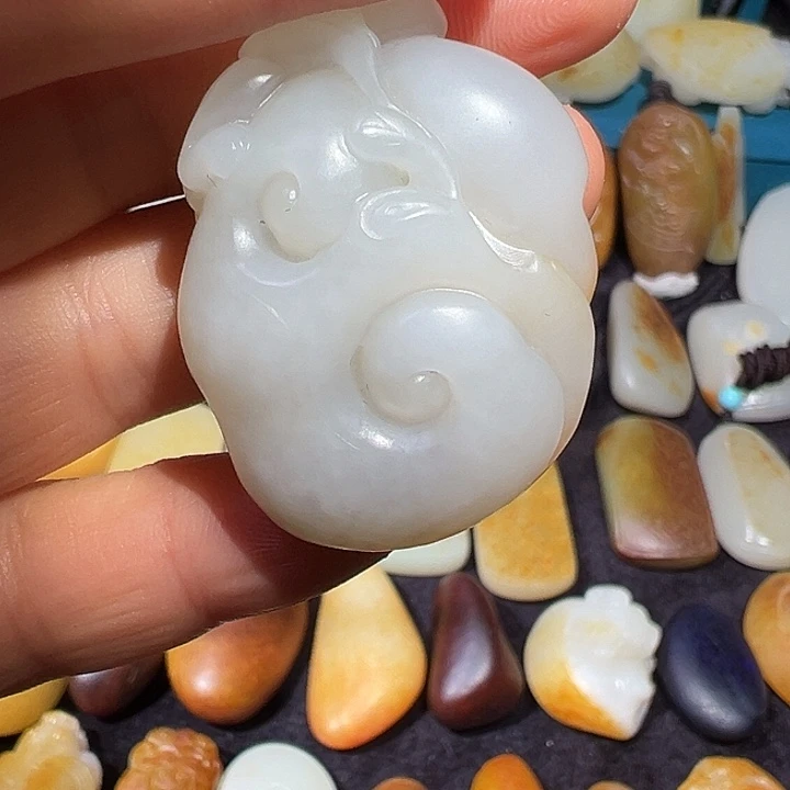 业***渣和田玉未镶嵌吊坠(不含链)