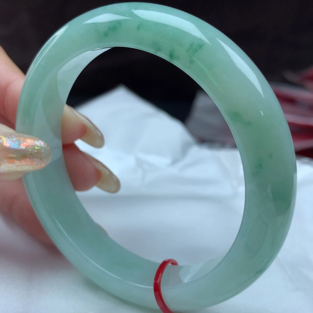 翡翠手镯未镶嵌23358，