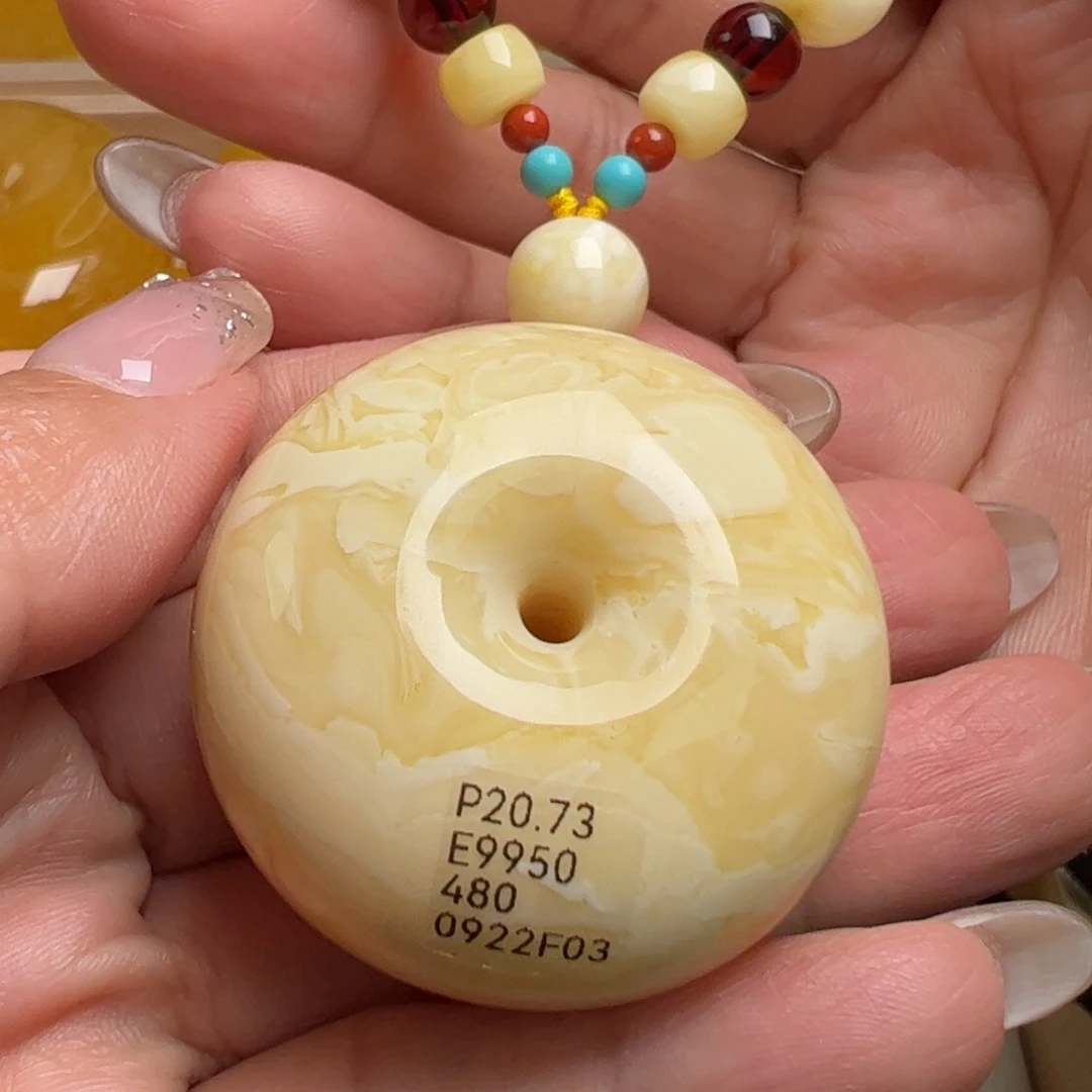 蜜蜡未镶嵌毛衣链无烤色无优化无补胶无煮蜜无覆膜无辐照