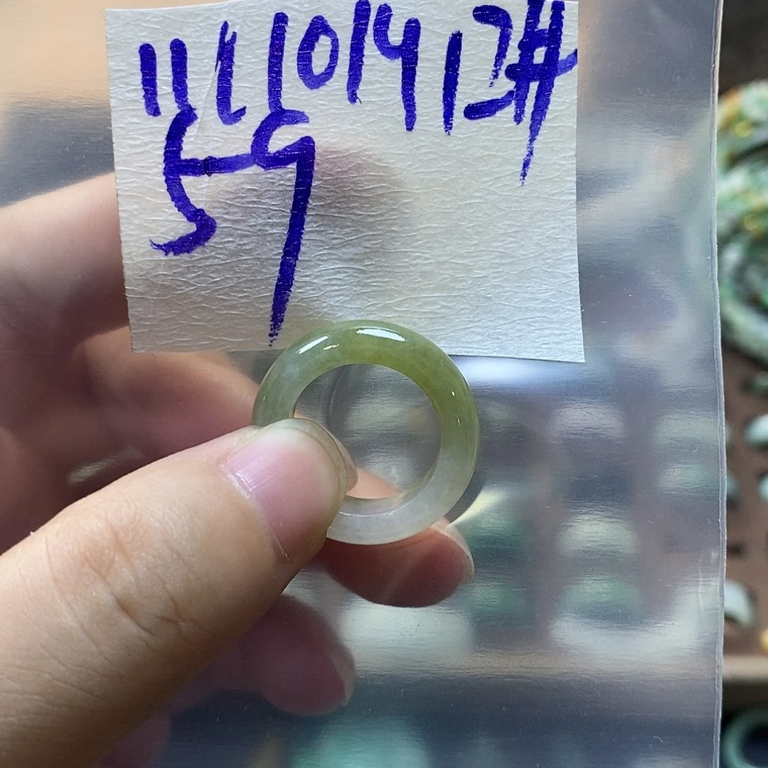 未镶嵌定制翡翠乐**?