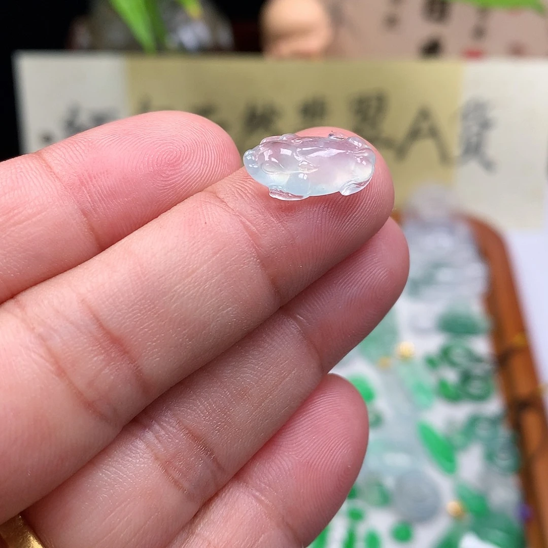 翡翠散珠缅甸天然A货翡翠冰种貔貅