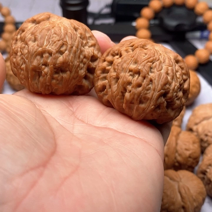 文玩核桃把件玄武狮子头