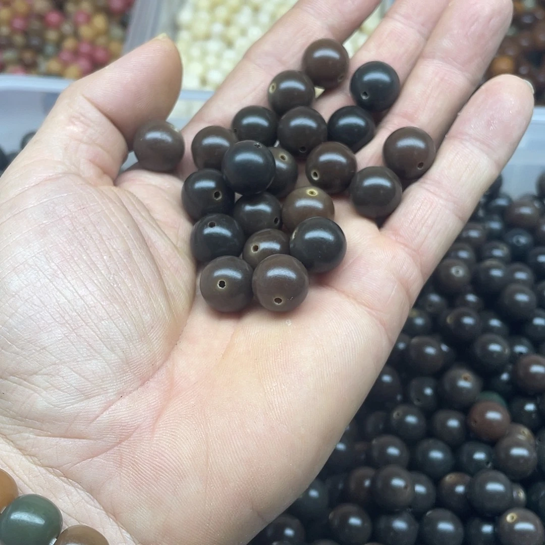 吊坠白玉菩提13黑巧克力圆60颗