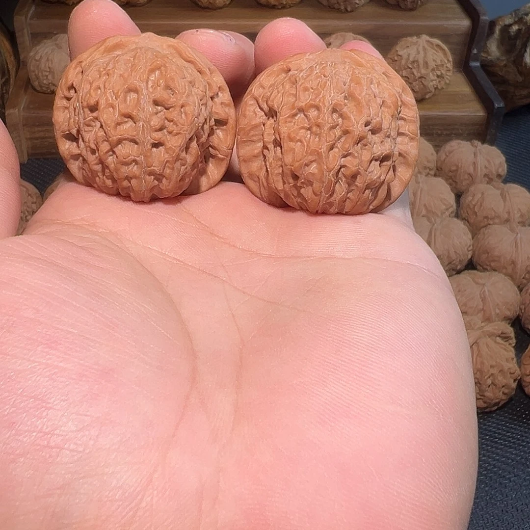 把件文玩核桃38尺血麒麟