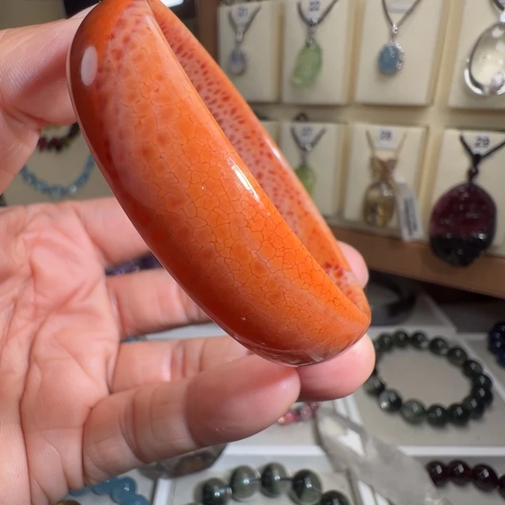 玛瑙/玉髓未镶嵌手镯天然蛇纹玛瑙