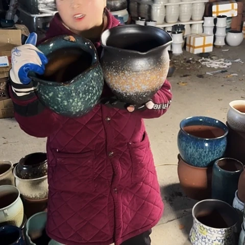 口19高19瑕疵盆子。