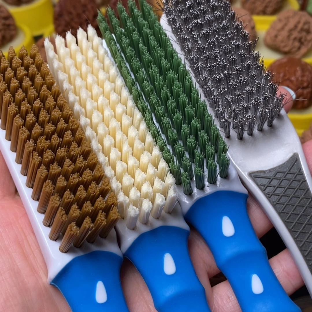 文玩核桃吊坠刷子