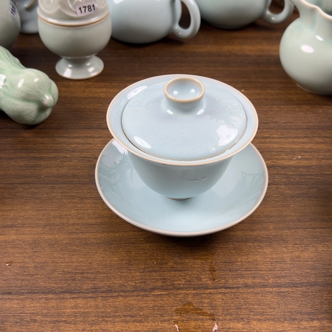 盖碗瓷天青釉水元宝盖碗微瑕