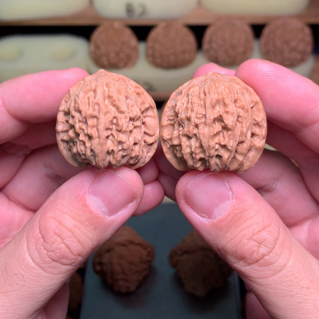 文玩核桃吊坠32秦岭野生绣狮全品