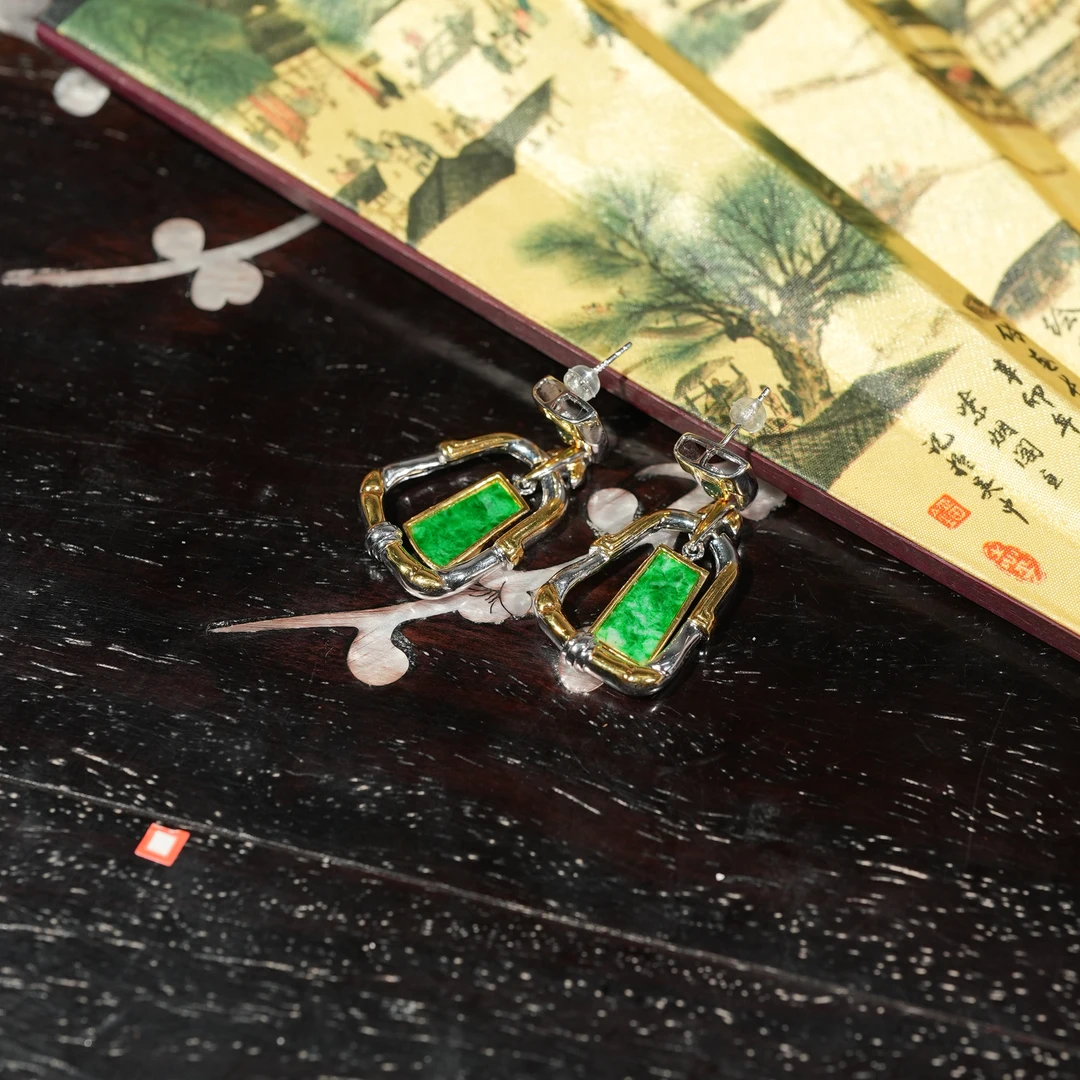 1.12香港王老板-翡翠a货镶嵌耳饰o90