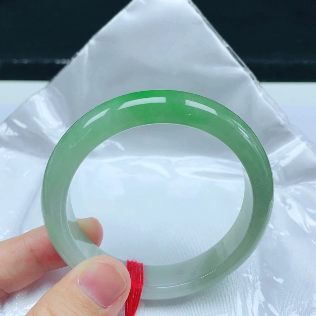 未镶嵌手镯翡翠53