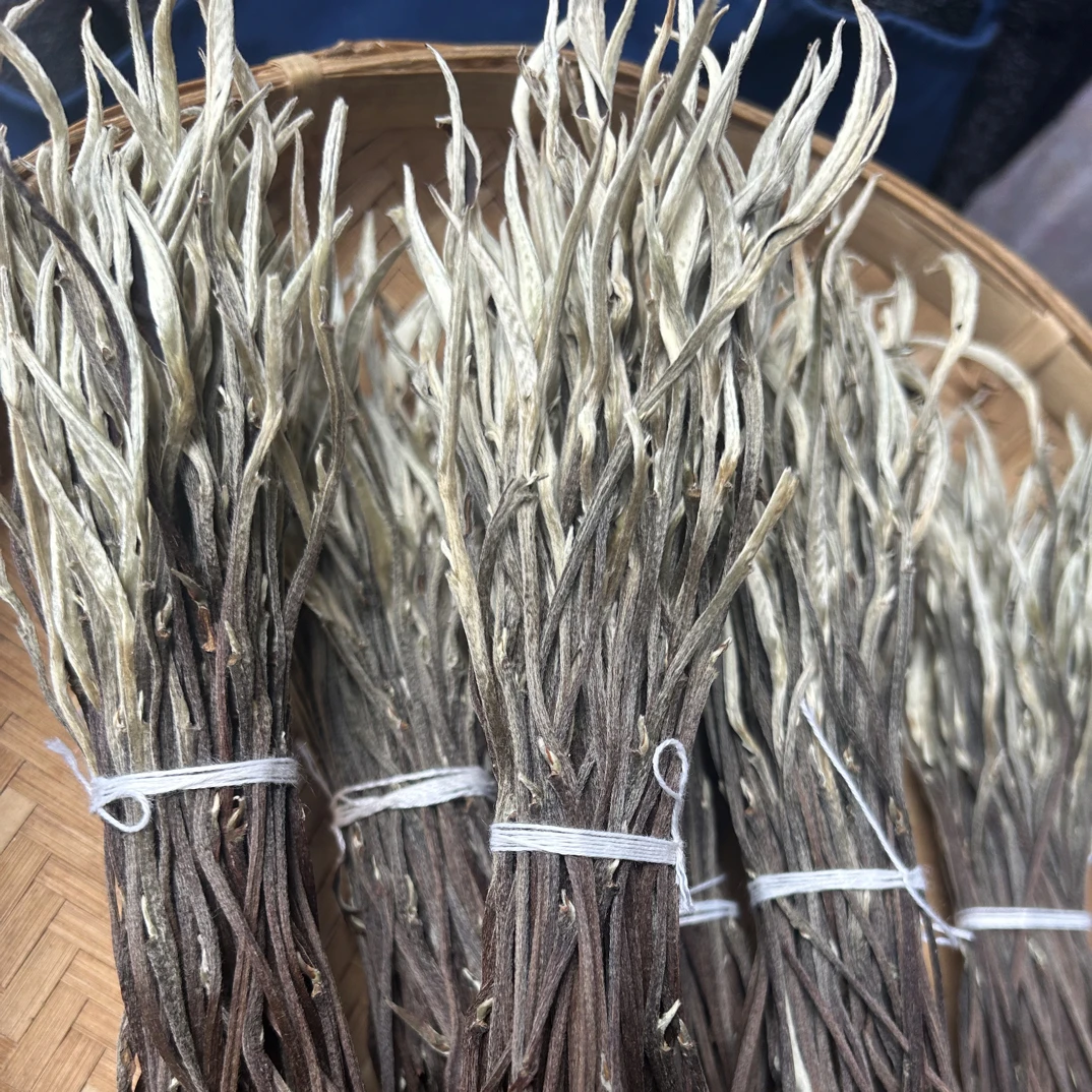 云南紫茎纯料云南那罕白龙须贡茶古树白茶散茶（关公刀）